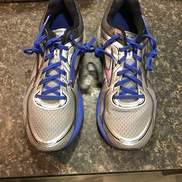 Brooks Ghost 16 sneaker Men's Size 10.5 wide - Picture 6 of 9